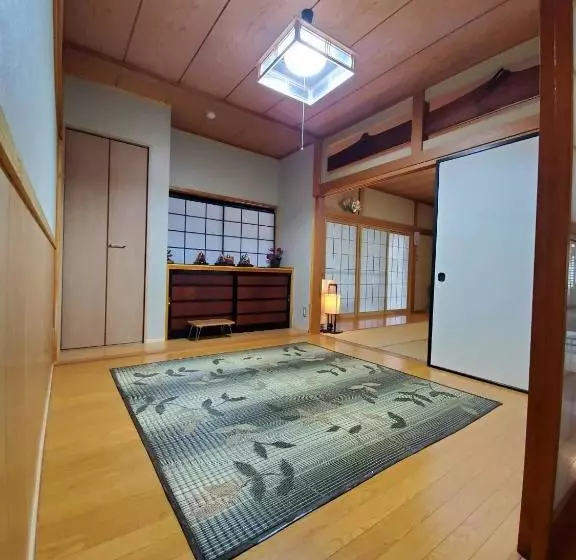 ペンション サムライストリートハウス武家屋敷通り