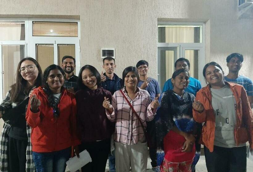 بنسيون Dilnura Guest House