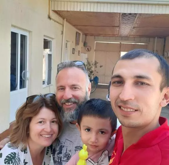 پانسیون Dilnura Guest House