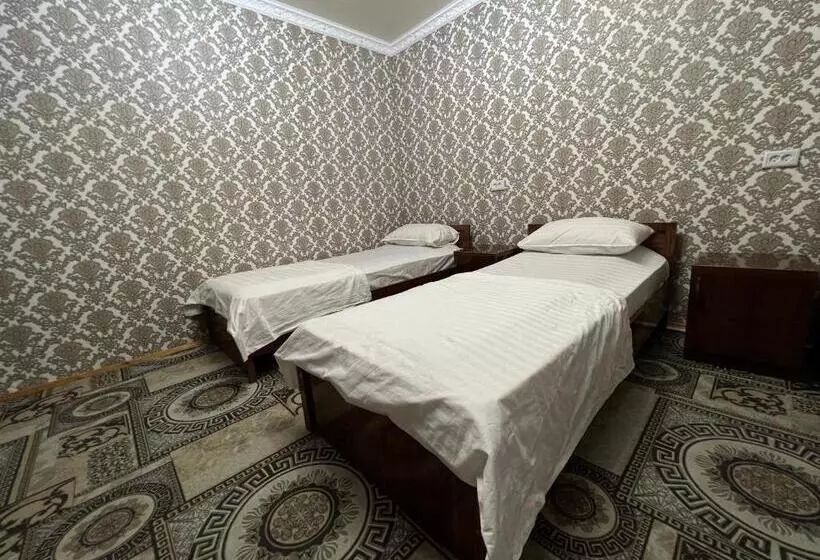 پانسیون Dilnura Guest House