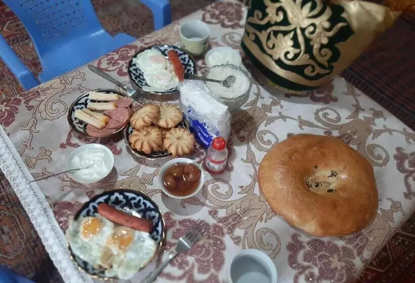 پانسیون Dilnura Guest House