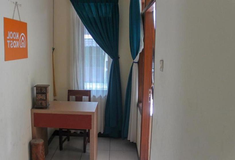 Пансион Koolkost Syariah Near Universitas Ahmad Dahlan Kampus 1