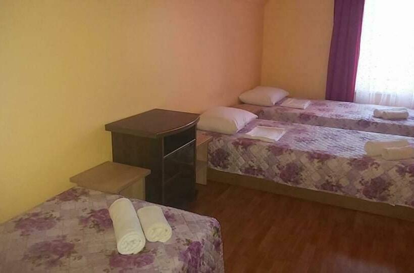 هاستل Vila Giruliai