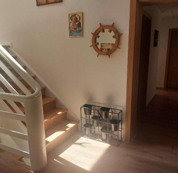 هاستل Vila Giruliai