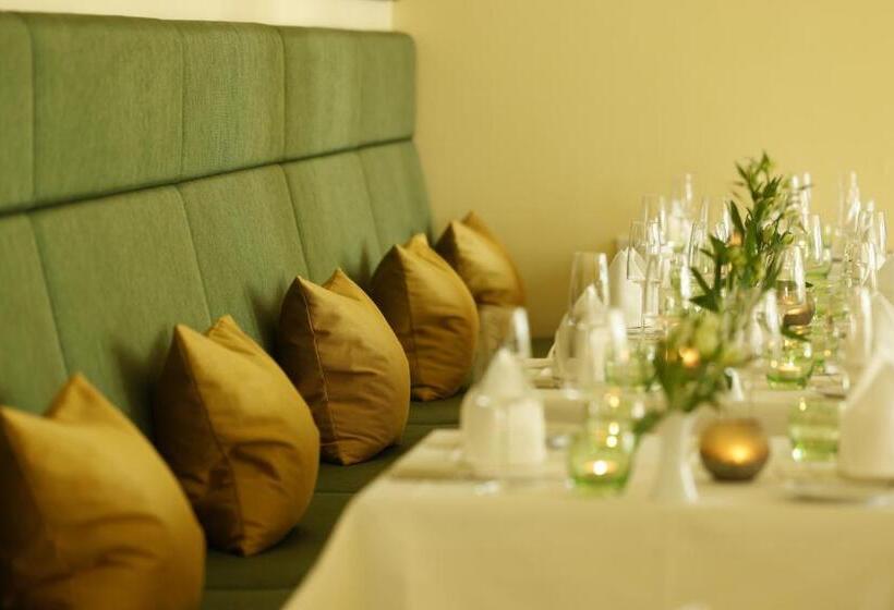 Farmer Hotel Basedow