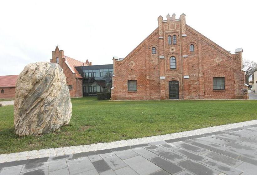 Farmer Hotel Basedow