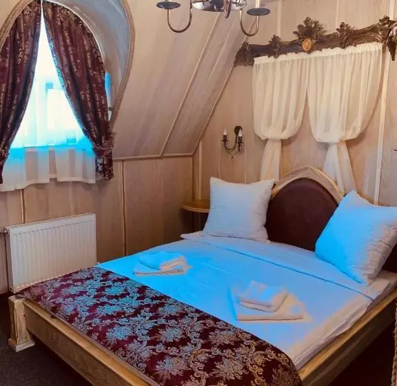 Hotelli готельно ресторанний комплекс «галицький замок»