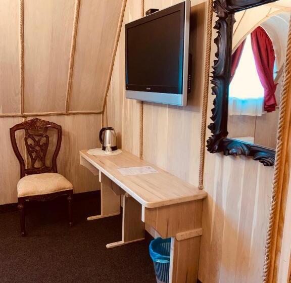 호텔 готельно ресторанний комплекс «галицький замок»