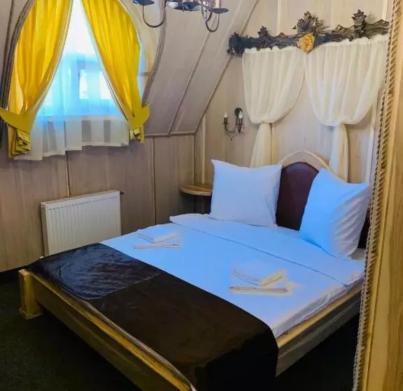 Hotelli готельно ресторанний комплекс «галицький замок»