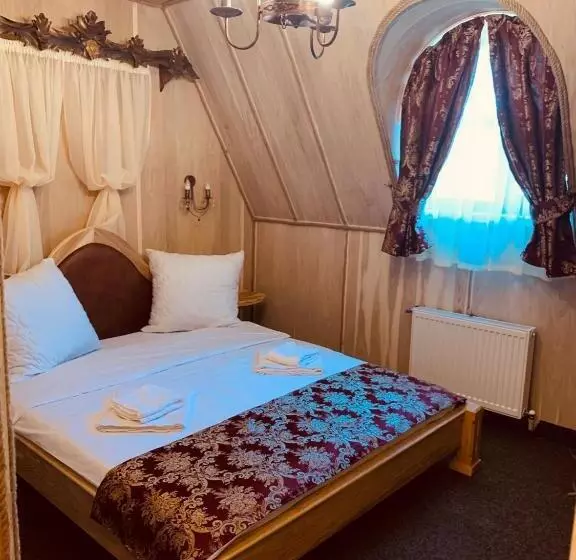 Hotelli готельно ресторанний комплекс «галицький замок»