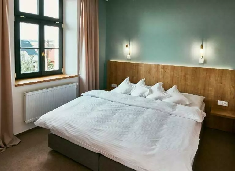 Hotelli A Hostinec Slunce