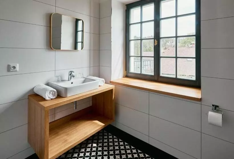 Hotelli A Hostinec Slunce