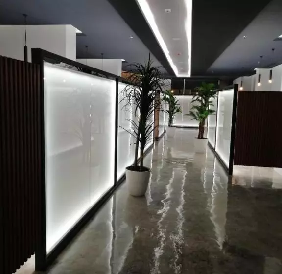 Hotelli Khabti Grand