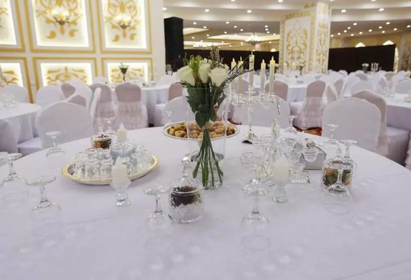 Hotelli Khabti Grand