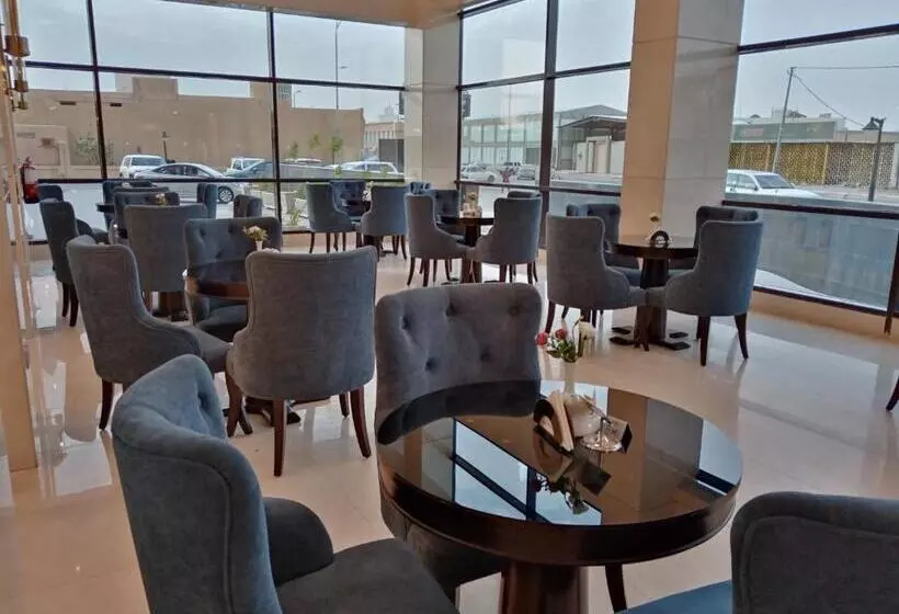 Hotelli Khabti Grand