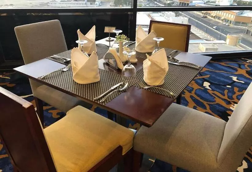 Hotelli Khabti Grand