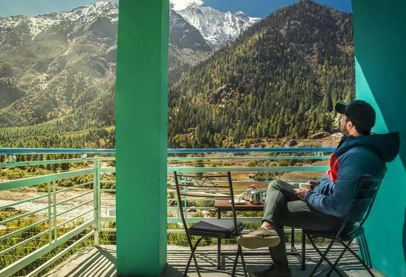 Hotelli Kinnor Retreat