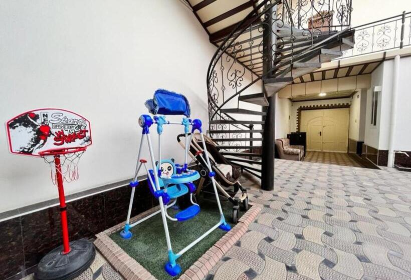 ペンション Hamida