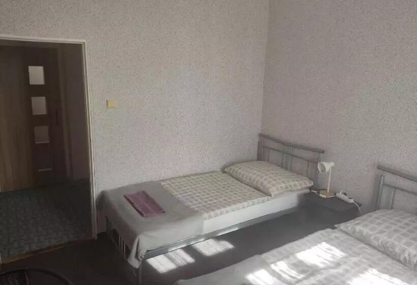 Majatalo Penzion U Soudu