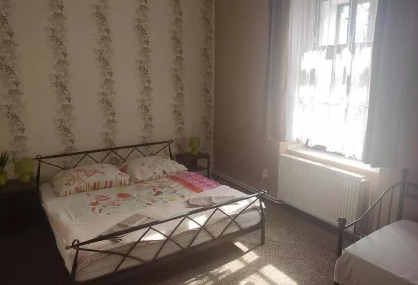 Majatalo Penzion U Soudu