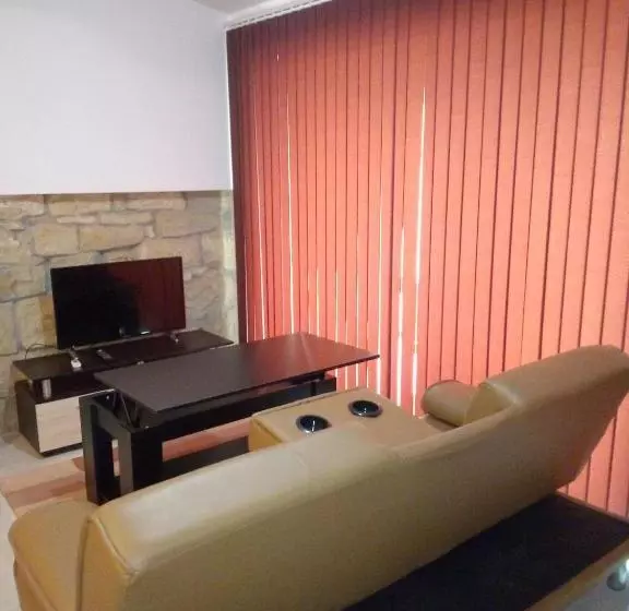 ペンション Studio Apartment In Palamartsa