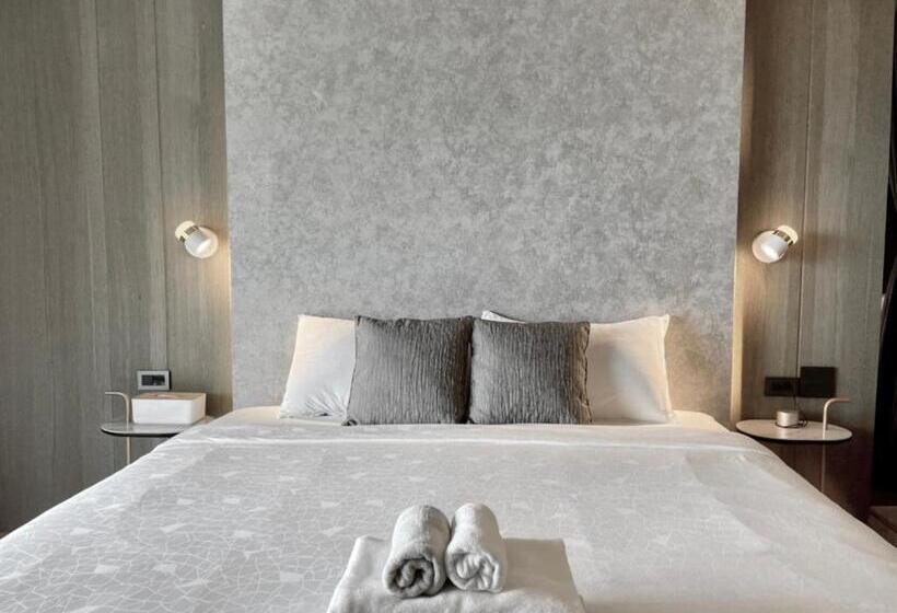 پانسیون Two Easy Inn