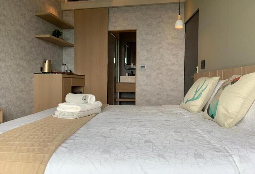 پانسیون Two Easy Inn