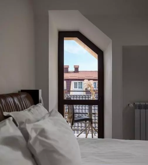 Lomakeskus святий шарбель