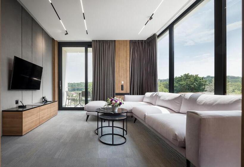 渡假胜地  святий шарбель