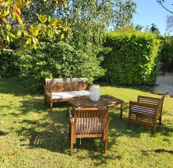 Aamiaismajoitus (B&B) Chambres D'hôtes Du Domaine De Lansac