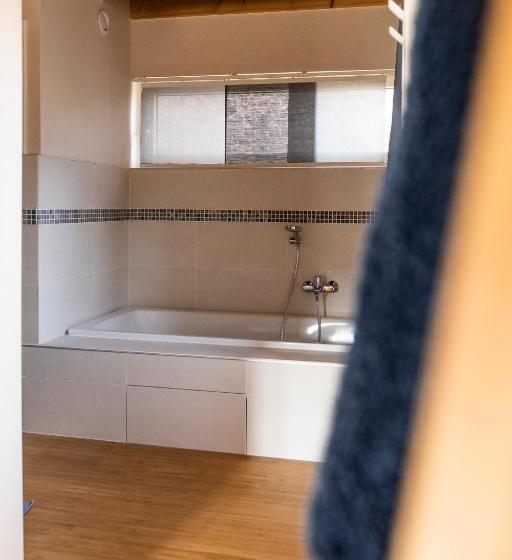 تختخواب و صبحانه Maison D Hôtes La Source Paisible