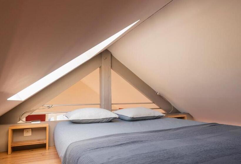 تختخواب و صبحانه Maison D Hôtes La Source Paisible