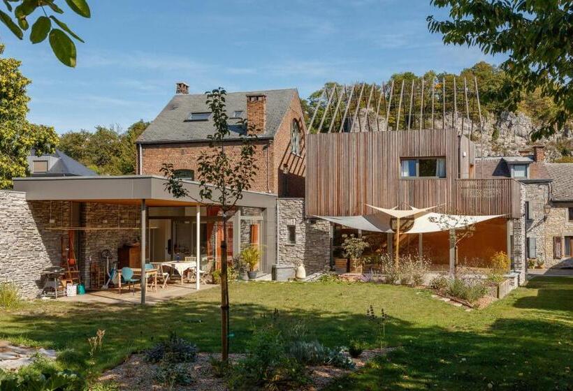 تختخواب و صبحانه Maison D Hôtes La Source Paisible