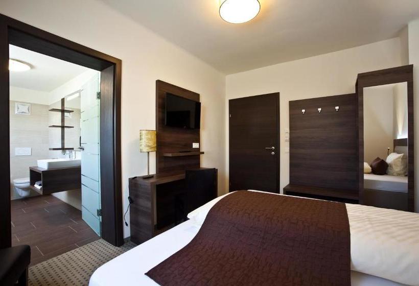 ベッドアンドブレックファースト Molta Fame