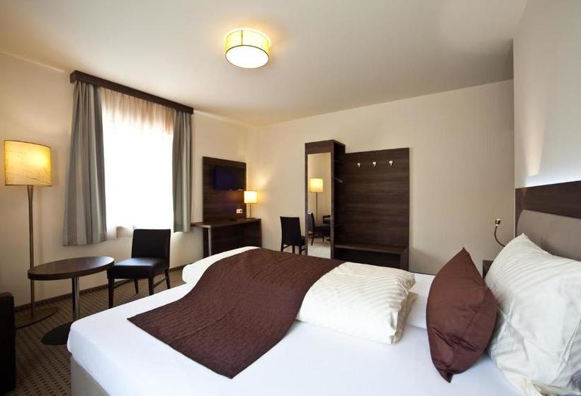 ベッドアンドブレックファースト Molta Fame