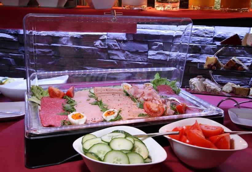 ベッドアンドブレックファースト Molta Fame