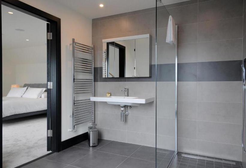 Bed and Breakfast Seascapes