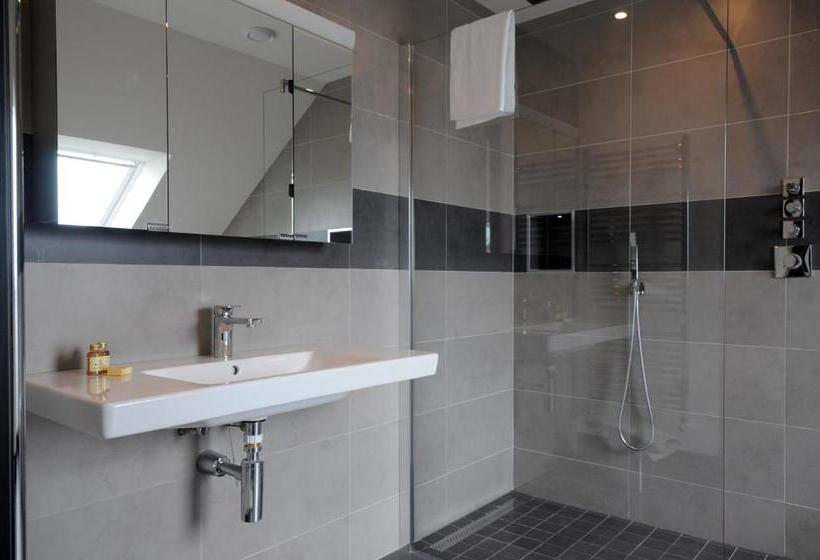 Bed and Breakfast Seascapes