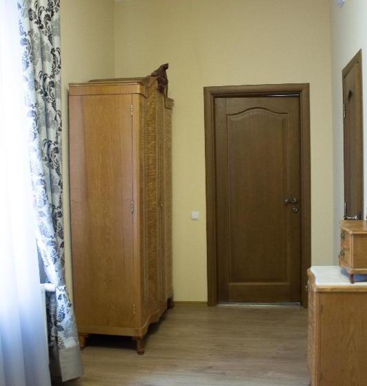 هتل арт готель династія