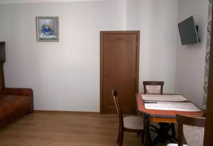 Hotelli арт готель династія