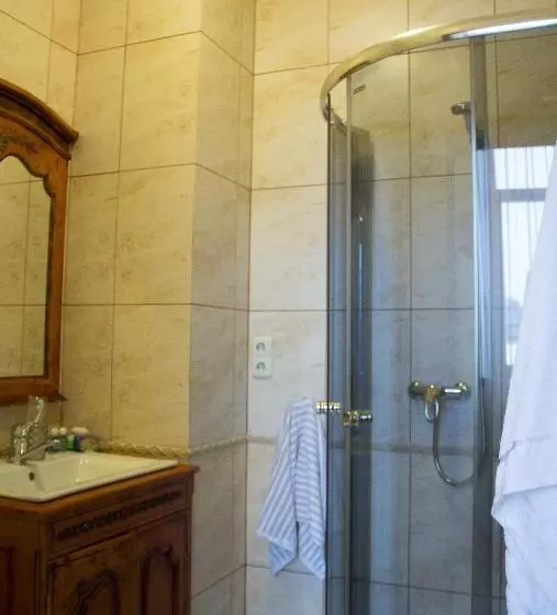 Hotelli арт готель династія