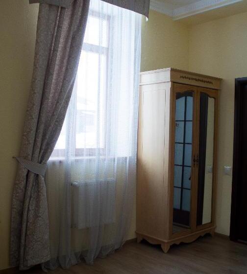 هتل арт готель династія