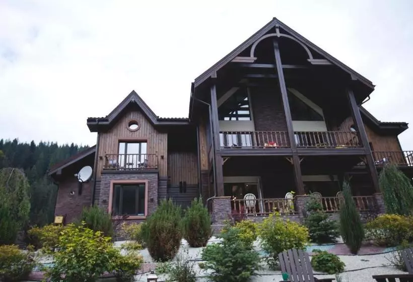 Hotelli клуб яремчанський