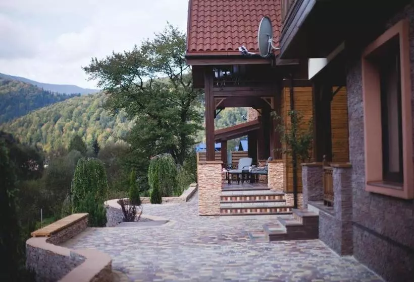 Hotelli клуб яремчанський