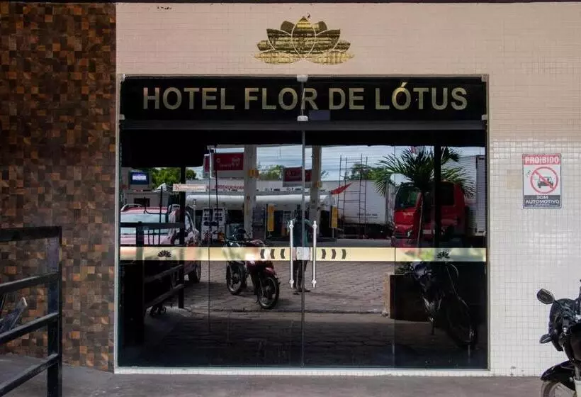 ホテル Flor De Lotus