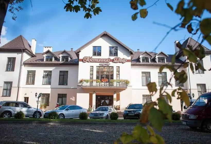 ホテル Hostynnyy Dvir