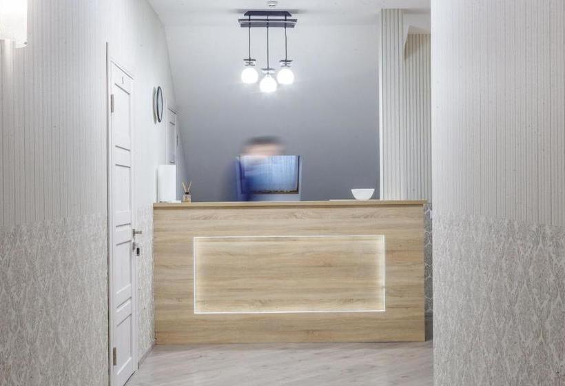 Отель Hostynnyy Dvir