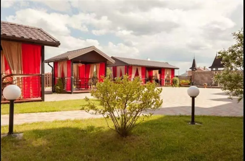 ホテル Hostynnyy Dvir