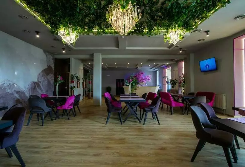 ホテル Hostynnyy Dvir