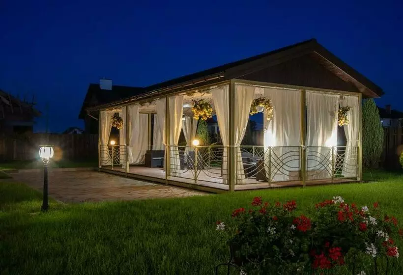 ホテル Hostynnyy Dvir